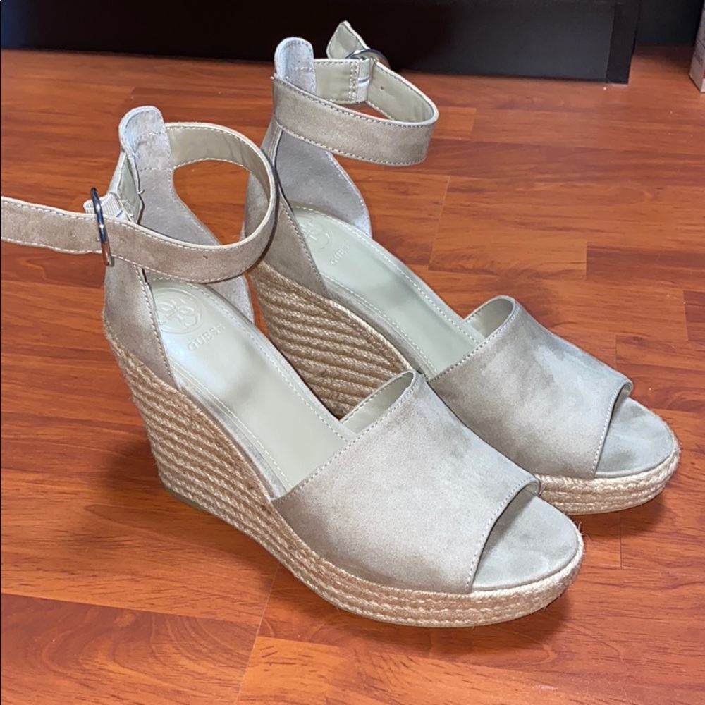 Guess wrap around ankle wedges. Nude/beige size 9